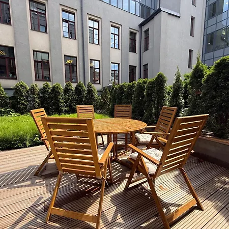Luxury Quiet Centre - Terrace & 3 Bedrooms - 124m2