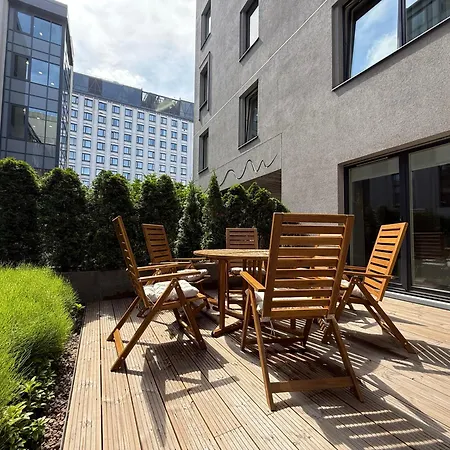 Luxury Quiet Centre - Terrace & 3 Bedrooms - 124m2 Апартаменты *