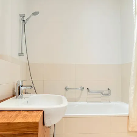 Apartamento Luxury Quiet Centre - Terrace & 3 Bedrooms - 124m2