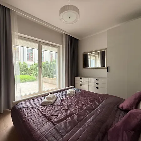 Апартаменты Luxury Quiet Centre - Terrace & 3 Bedrooms - 124m2